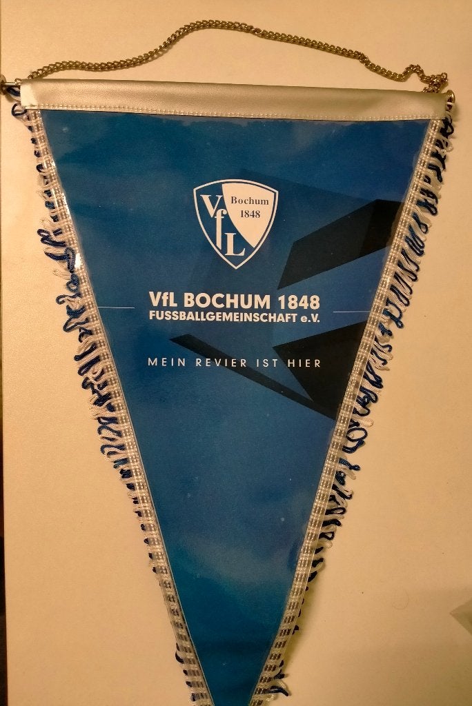 VFL Bochum 1848 voetbal vaan Duitland Duitse club sport, Verzamelen, Verzenden, Gebruikt, Buitenlandse clubs, Vaantje of Sjaal