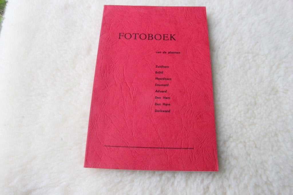 Fotboek zuidhorn, briltil, noordhorn, enumatil, aduard,, Ophalen of Verzenden, Gelezen
