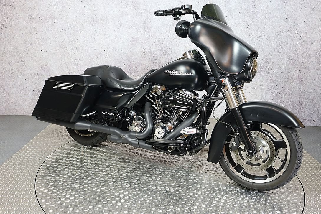 HARLEY-DAVIDSON STREET GLIDE FLHXI (bj 2013), Motoren, Motoren | Harley-Davidson, 2 cilinders, 1690 cc, HARLEY-DAVIDSON, Bedrijf