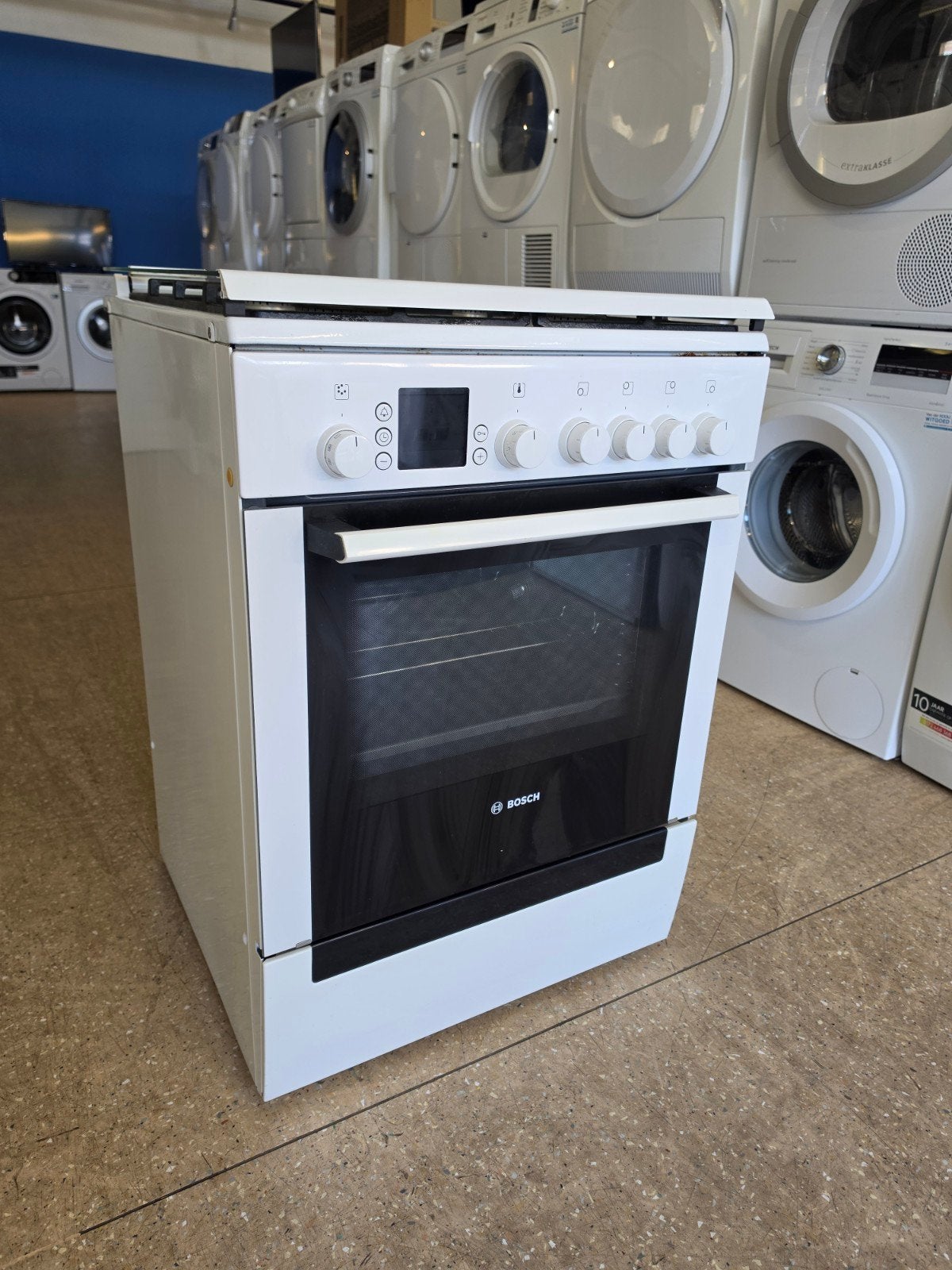 Bosch 4 pits gasfornuis | Hete lucht oven | Gratis thuis 🚚✅, Bosch, Jirnsum, 60 cm of meer, Zo goed als nieuw