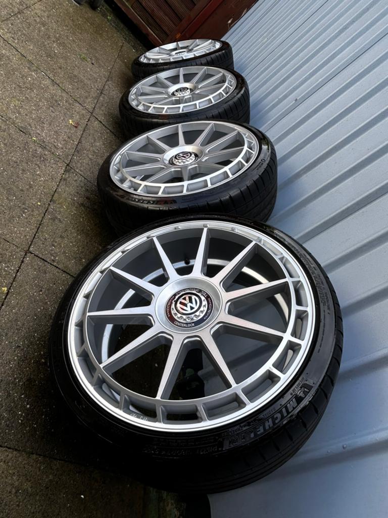 20 Inch TEC GT8 5X112 Michelin zomerbanden, Auto-onderdelen, Banden en Velgen, Ophalen, Gebruikt, Banden en Velgen, 235 mm