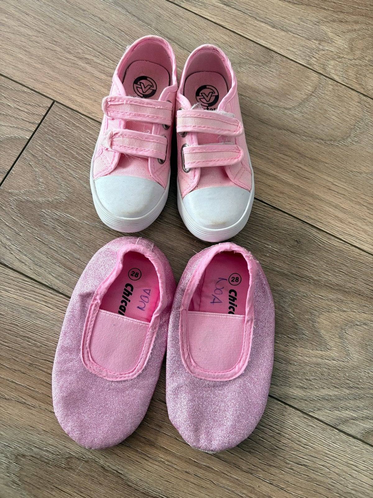 Roze gymschoenen en glitter balletschoentjes maat 26, Ophalen, Gebruikt, Meisje