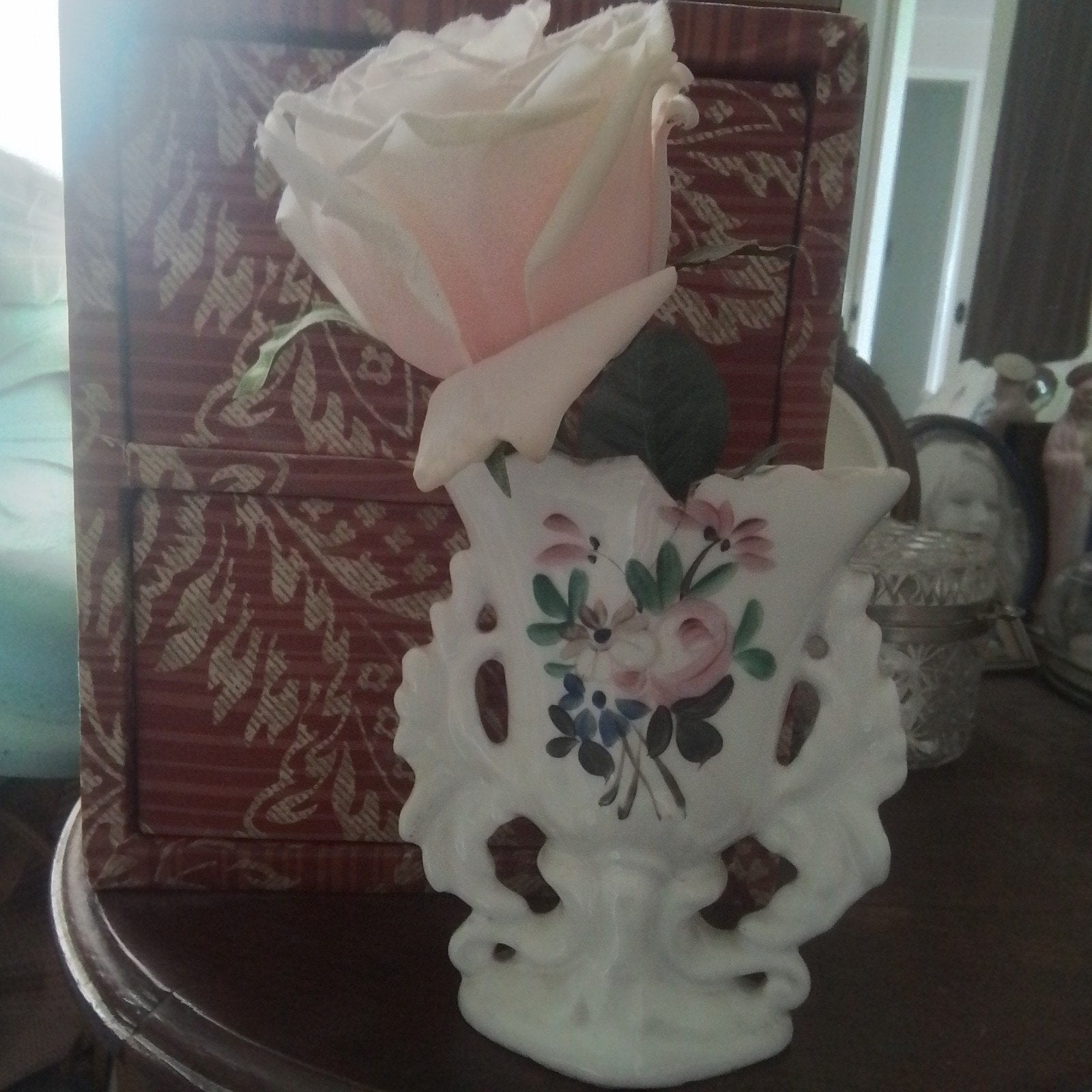 Antieke Franse 'bruids' vaas in brocante staat, Ophalen of Verzenden