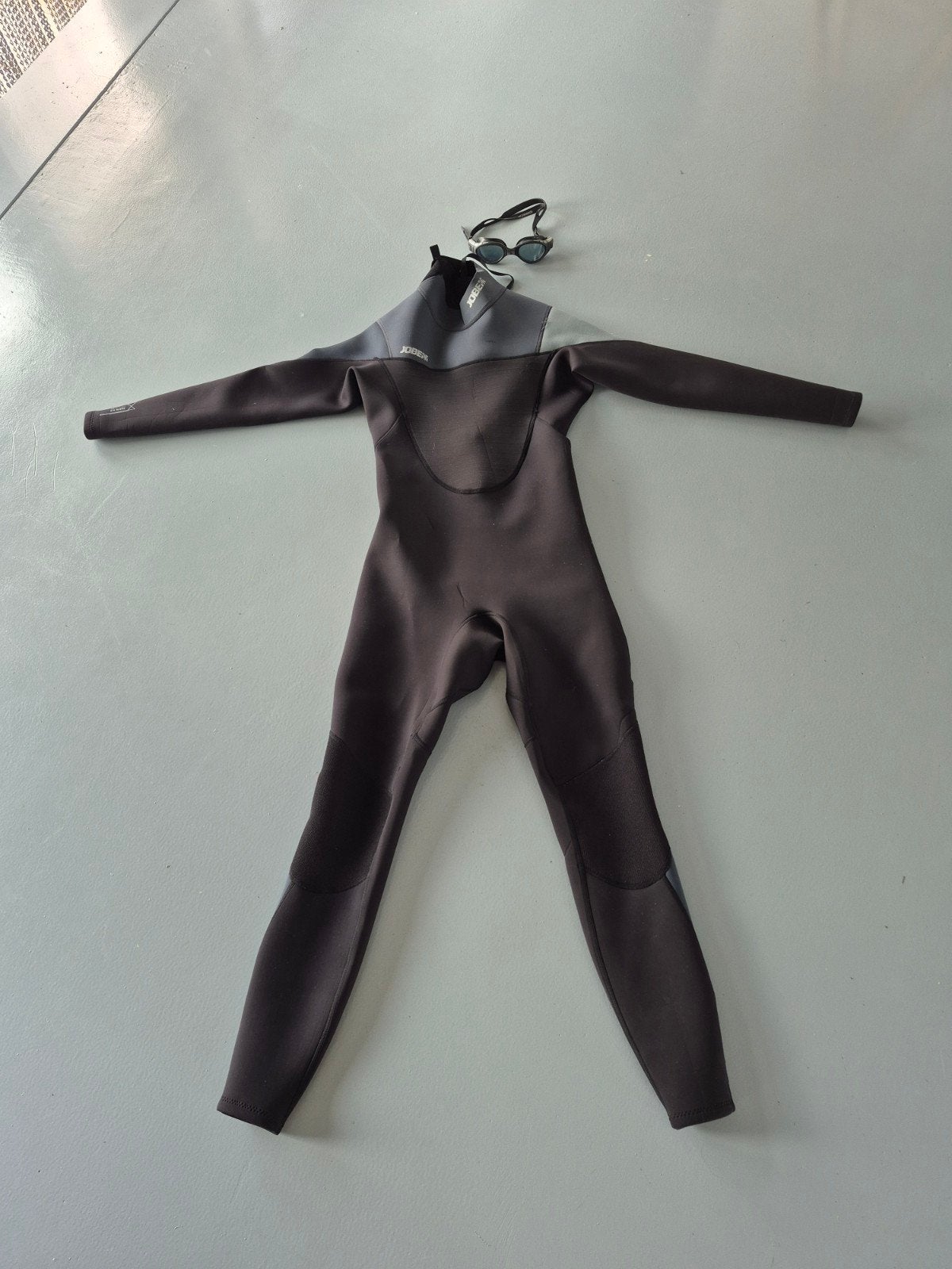 Jobe Perth 2/3 Wetsuit Maat S/M met Zwembril, Watersport en Boten, Wetsuit, Gebruikt, Dame of Heer, Jobe