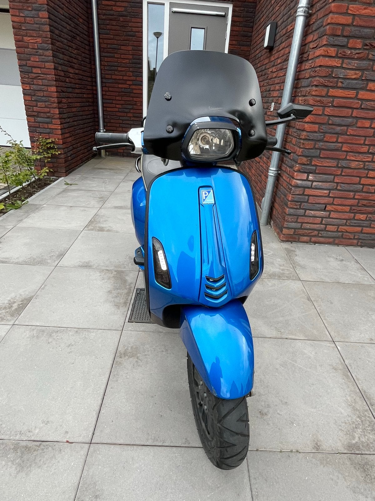 Vespa Sprint 2015 - Geel kenteken - Alarm, Fietsen en Brommers, Scooters | Vespa, Ophalen, Gebruikt, Overige modellen, Benzine