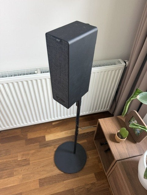 2x Sonos Ikea Symfonisk op standaard met muurbeugels, Ophalen, Zo goed als nieuw, Sonos, Minder dan 60 watt
