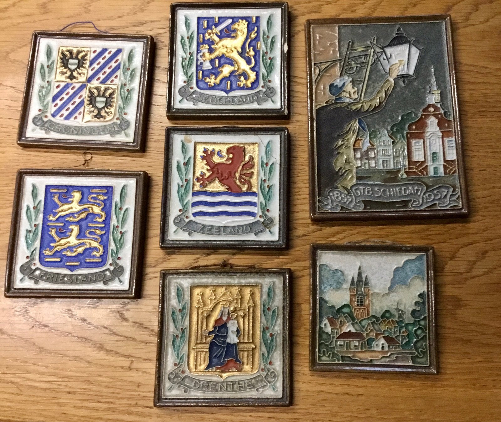 7 relieftegels provinciewapens& schiedam, Ophalen of Verzenden