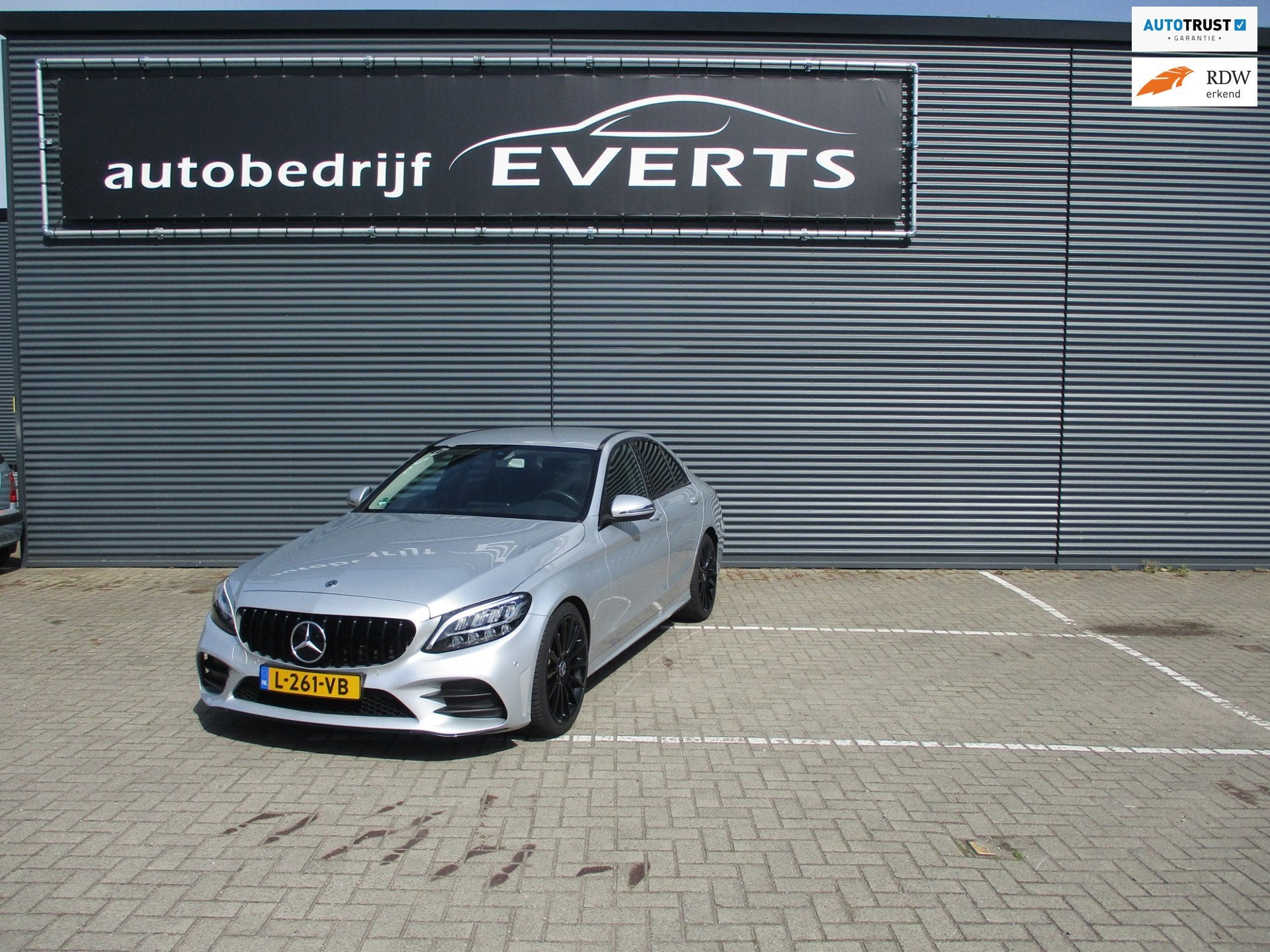Mercedes-Benz C-klasse 200 Premium Plus Pack AMG Facelift 69, Automaat, Dealer onderhouden, 4 cilinders, Leder en Stof