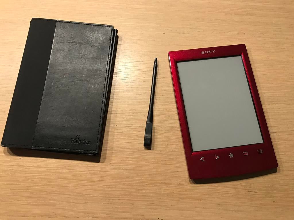 Sony E reader, Ophalen of Verzenden, Gelezen