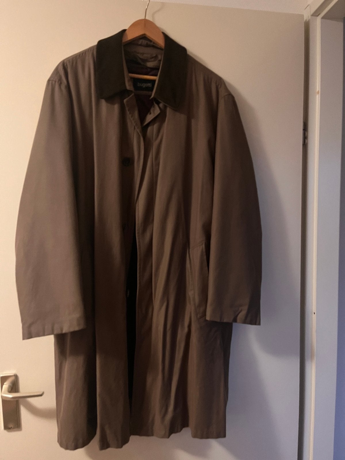 Luxe Bugatti lange heren over jas., Ophalen of Verzenden, Zo goed als nieuw, Maat 56/58 (XL), Zwart