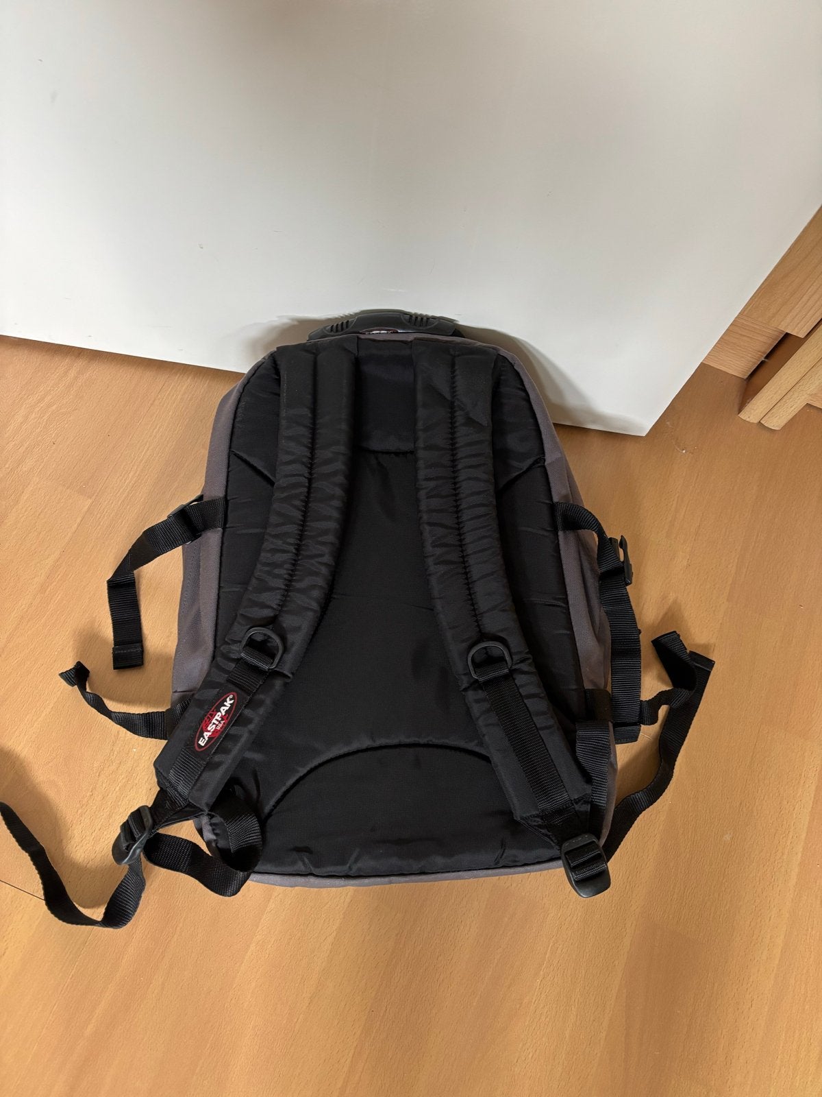 Eastpak Rugzak - Grijs/Zwart, Gebruikt, Ophalen, Rugtas, 40 tot 50 cm, Grijs