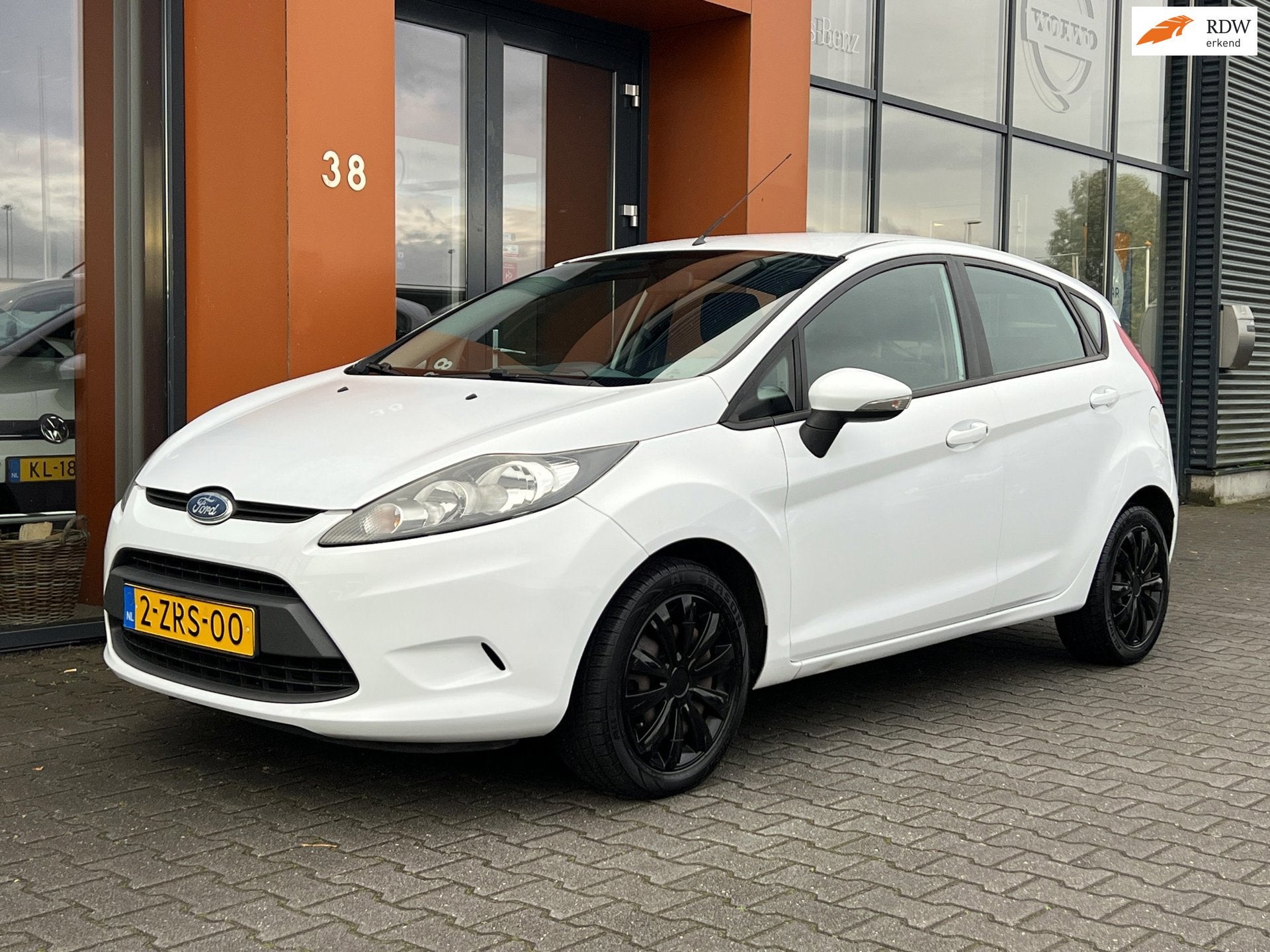 Ford Fiesta 1.25 Limited|Isofix|Airco|AUX|El.ramen|APK 2027, Auto's, Voorwielaandrijving, 1242 cc, 4 cilinders, 60 pk