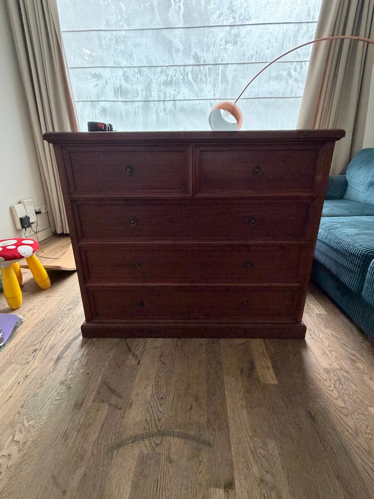 Klassieke houten commode met 4 laden, Gebruikt, 3 of 4 laden, Minder dan 100 cm, Overige houtsoorten