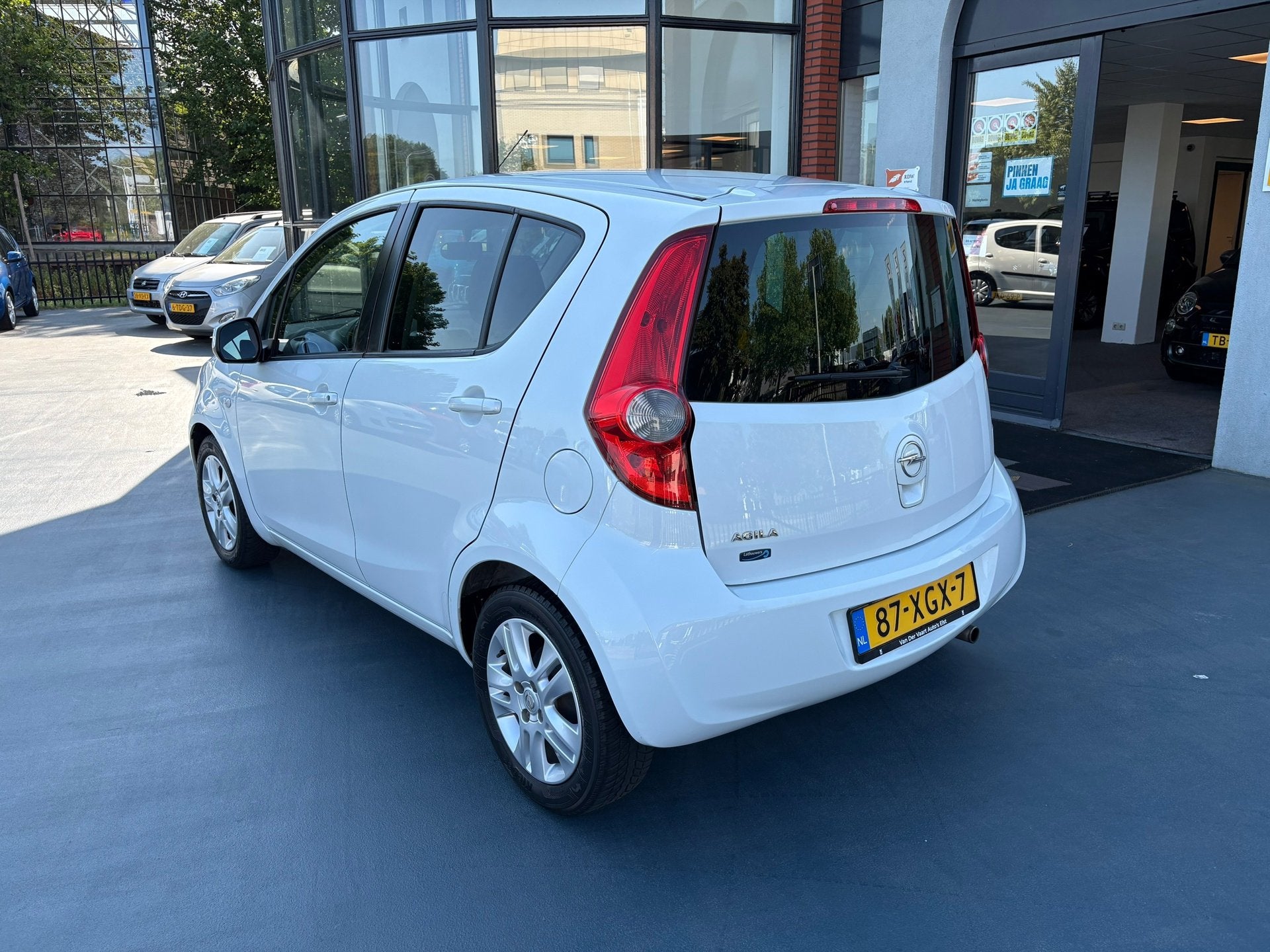 Opel Agila 1.2 Edition AUTOMAAT AIRCO 1STE EIGENAAR, Auto's, 4 cilinders, Elektrische ramen, Wit, Origineel Nederlands