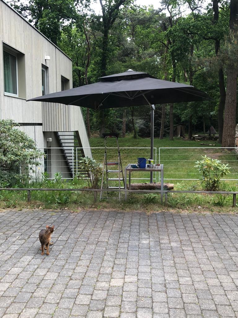Luxe Solero 3x3 Zweefparasol Zwart(Nw €1500) – Topkwaliteit!, Tuin en Terras, Parasols, Ophalen, Gebruikt, Zweefparasol
