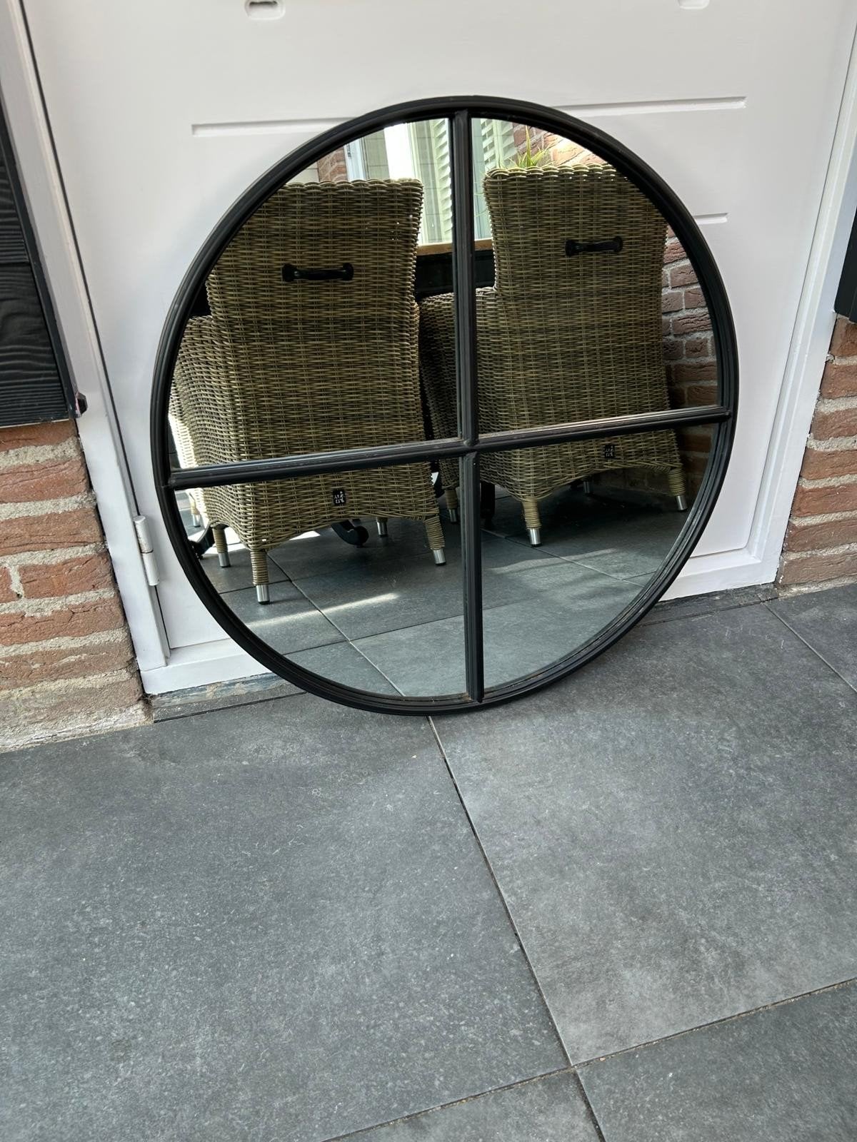 Buiten spiegel met zwart metalen frame - Industriële stijl, Tuin en Terras, Ophalen, Zo goed als nieuw