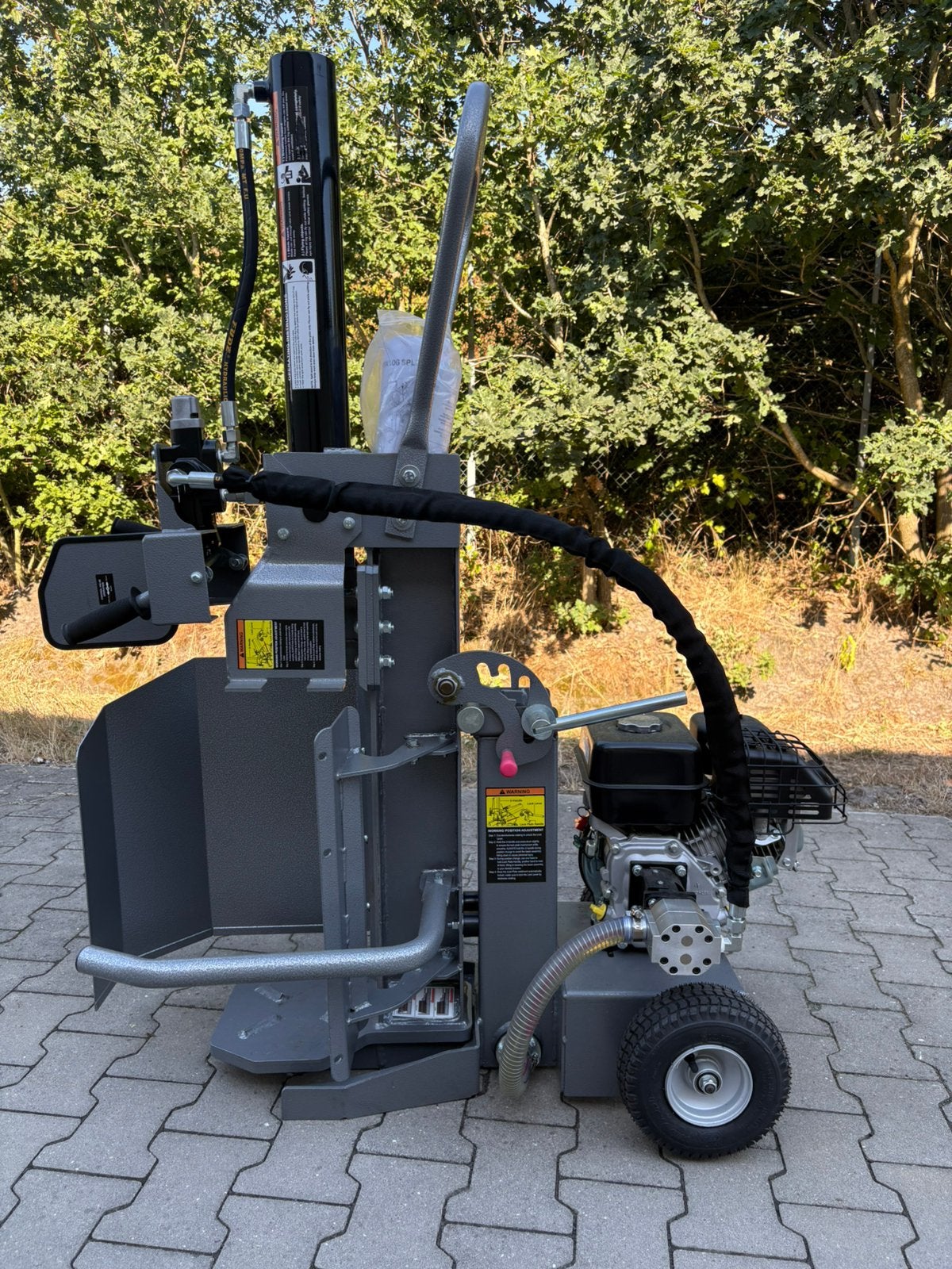 Houtklover 15 ton oprecht staand/liggend te gebruiken, Ophalen, Zo goed als nieuw, Benzine, Liggend