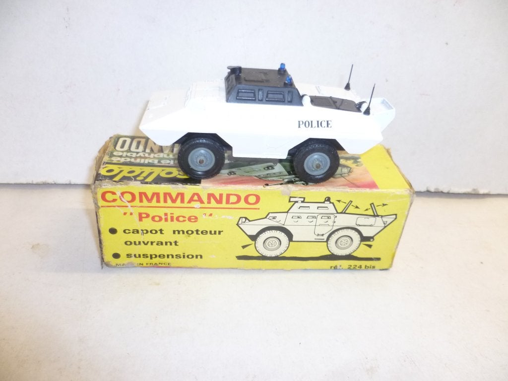 Solido  Police Amphybie Armoured Car XM706 1:50 militair, Ophalen of Verzenden, Nieuw, Auto, Overige merken