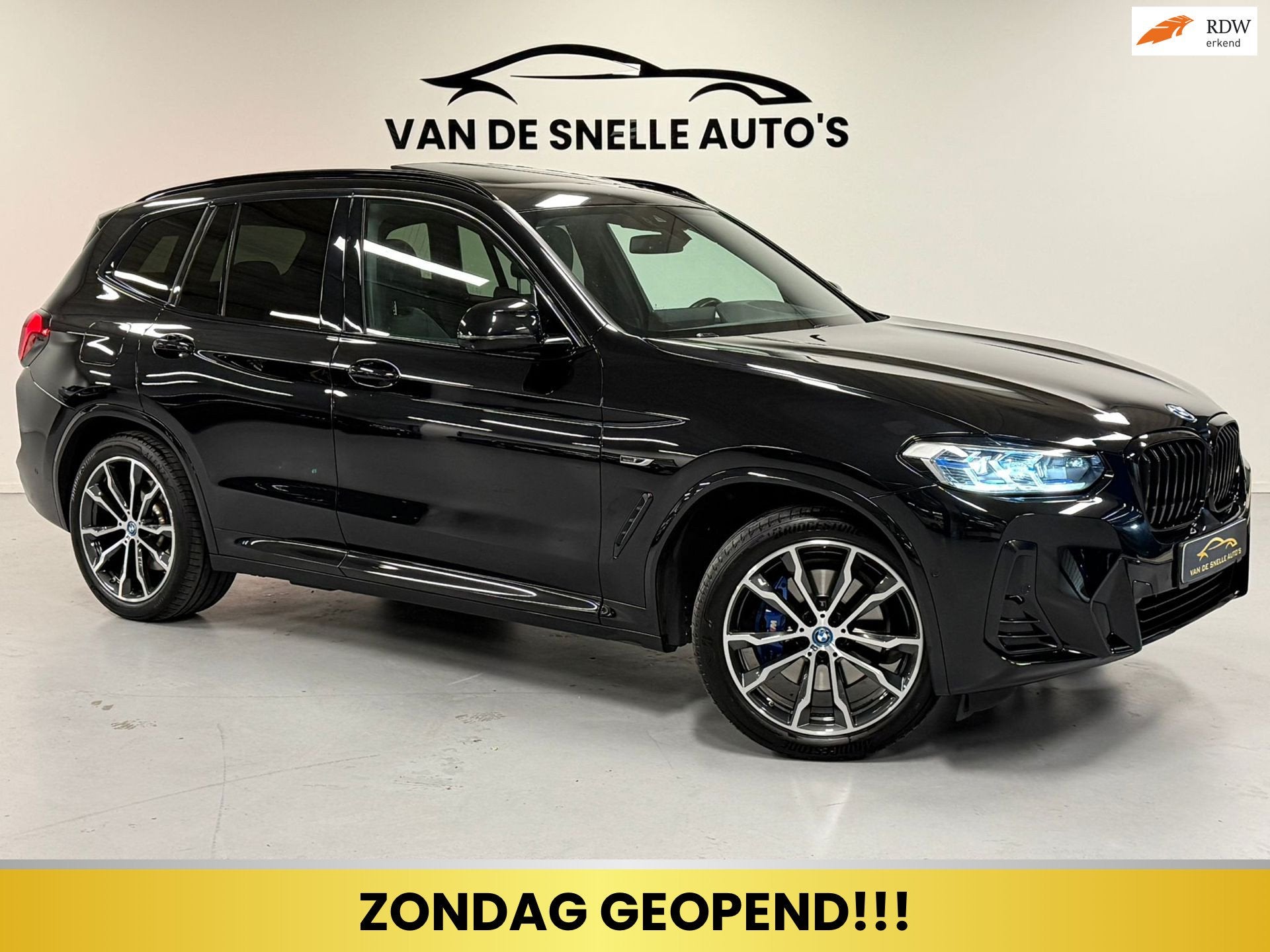 BMW X3 XDrive30e M-PAKKET/CARBON/360CAM/LASER/PANO/HUD, Auto's, BMW, 1998 cc, Gebruikt, Euro 6, 2000 kg