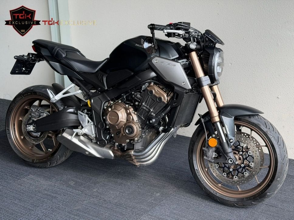 HONDA CB 650 R TOPSTAAT!  (CB650R CBR 1000 750 hornet cafe), Motoren, Motoren | Honda, 4 cilinders, 649 cc, Bedrijf, Meer dan 35 kW