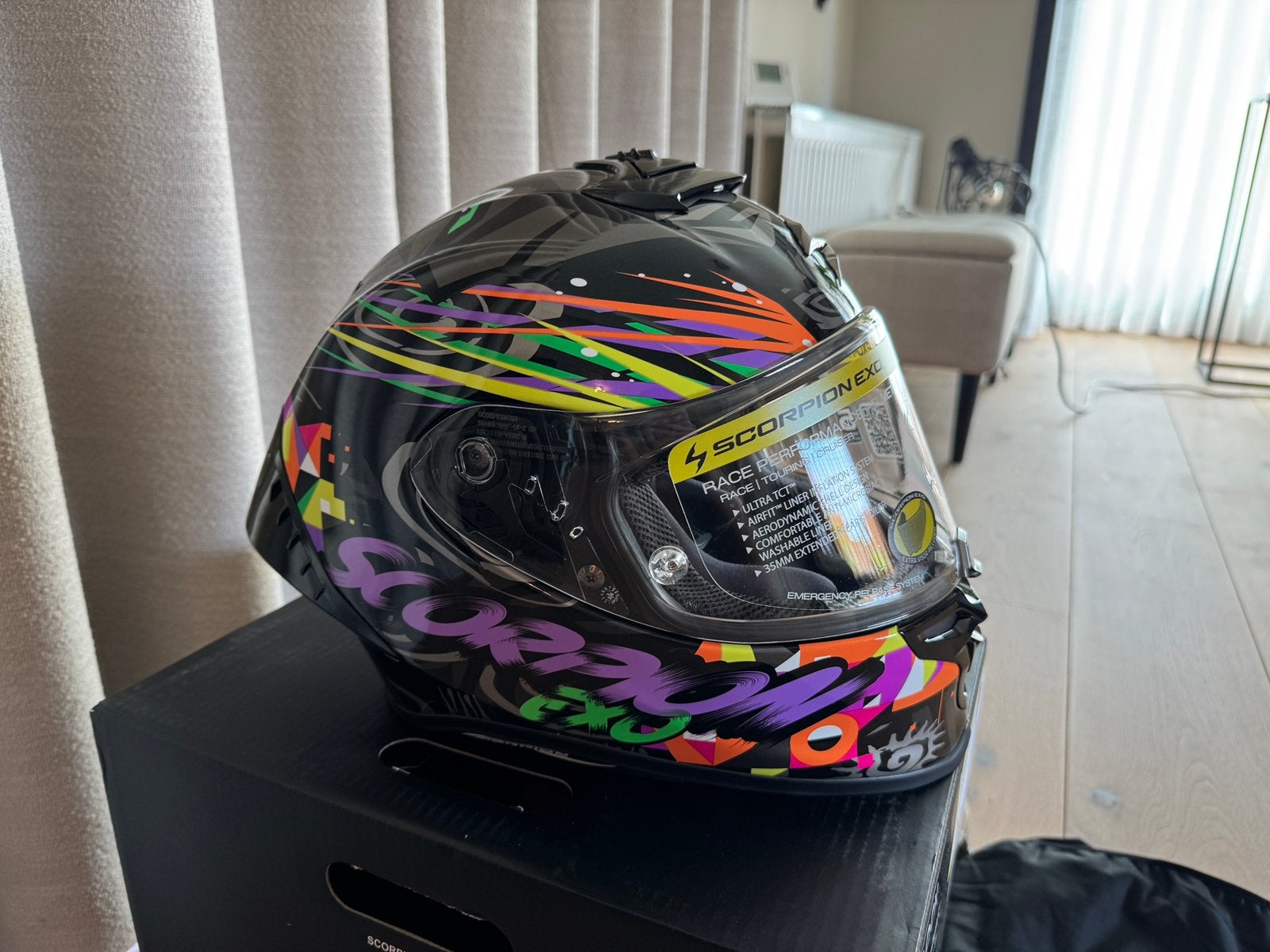 Motor helm Scorpion EXO-R1 EVO 2 AIR maat M NIEUW!, Motoren, M, Ophalen of Verzenden, Integraalhelm, Nieuw met kaartje