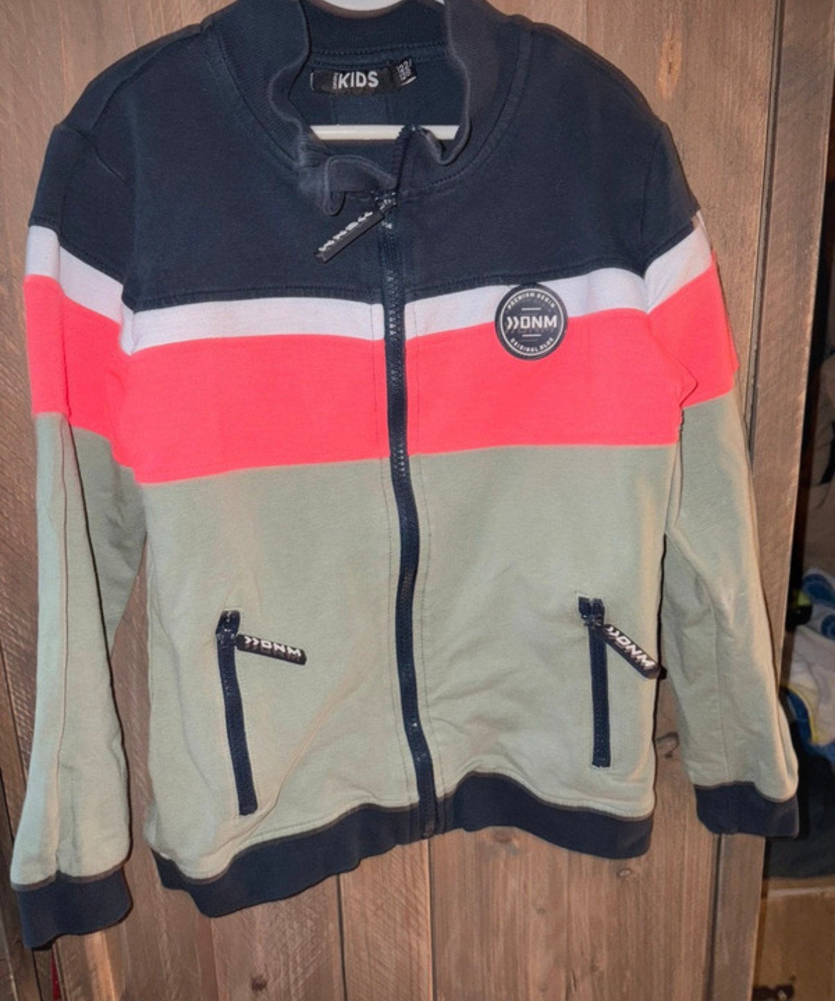 Europe kids vest maat 122/128, Ophalen of Verzenden, Zo goed als nieuw, Jongen, Trui of Vest