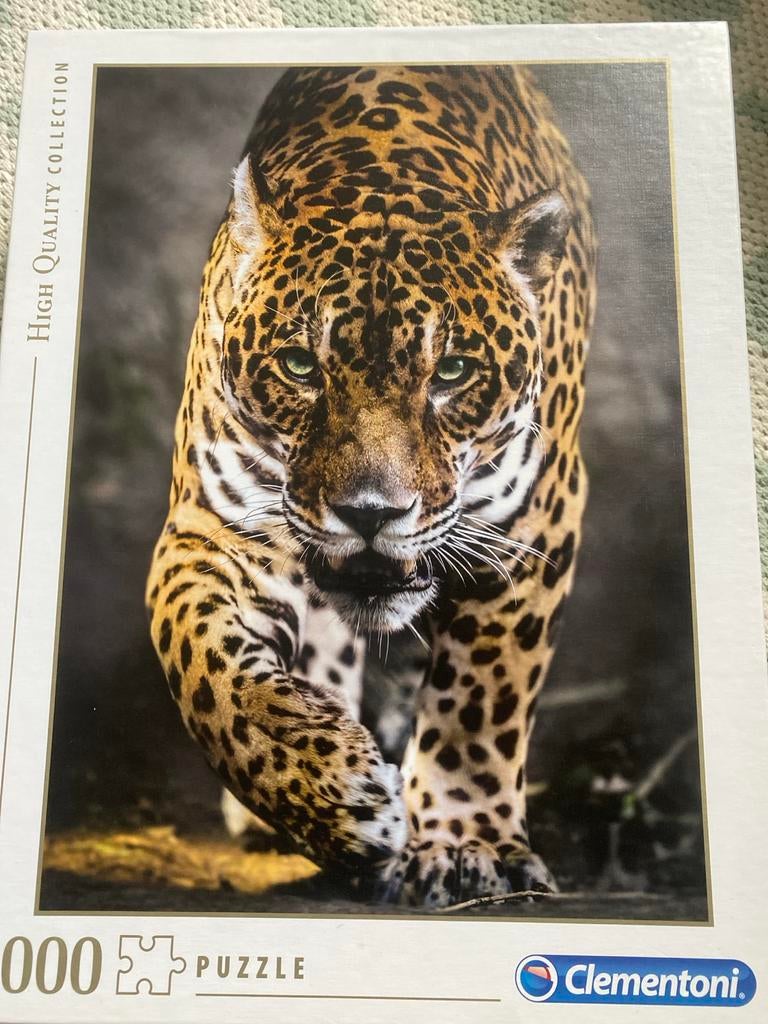 Puzzel van 1000 stukjes met luipaard, Hobby en Vrije tijd, Denksport en Puzzels, Ophalen, 500 t/m 1500 stukjes, Gebruikt, Legpuzzel