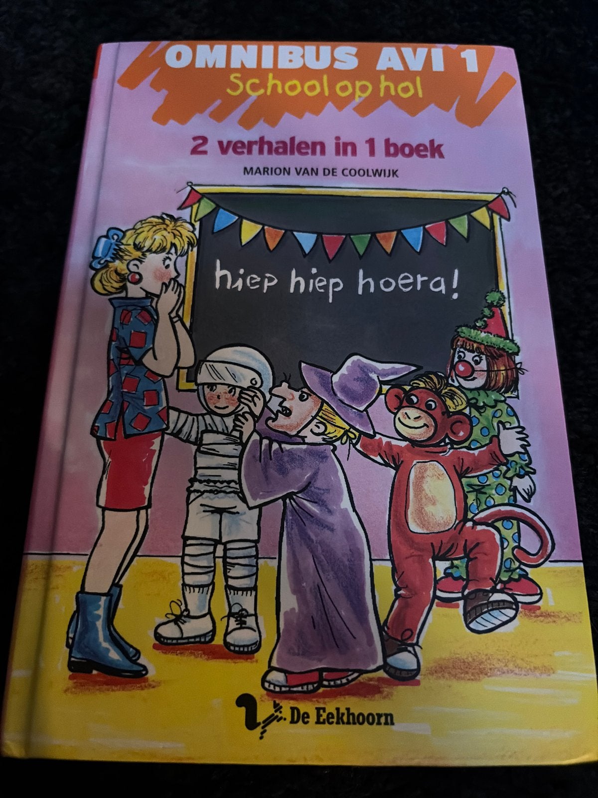 Omnibus AVI 1: School op hol - 2 verhalen in 1 boek, Ophalen of Verzenden, Gelezen, Fictie algemeen