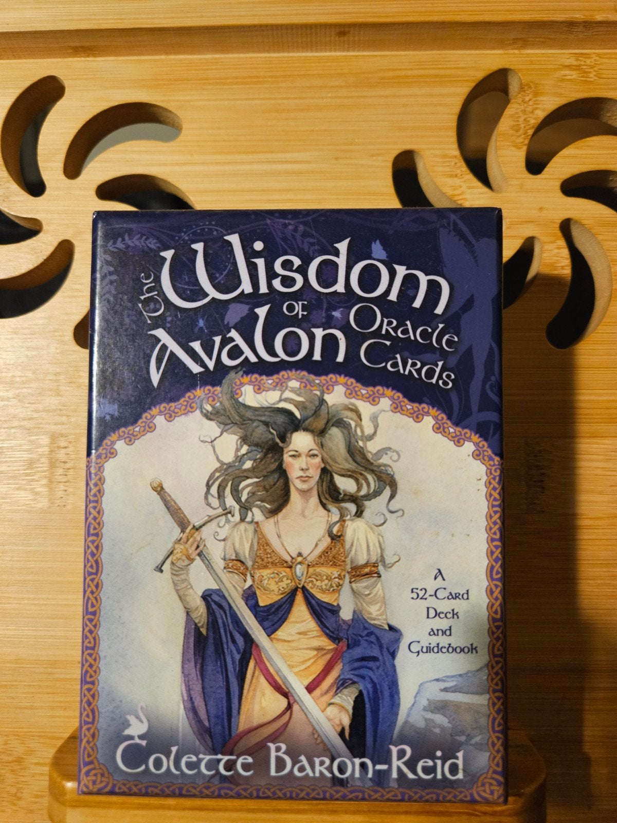 The Wisdom of Avalon Oracle Cards - Colette Baron-Reid, Ophalen of Verzenden, Zo goed als nieuw