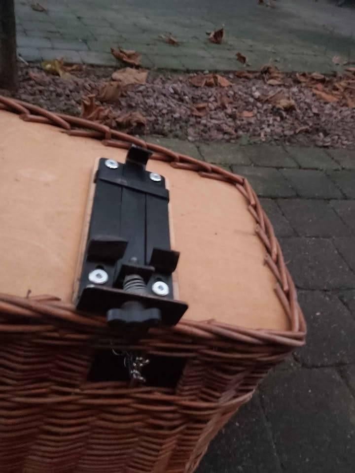mand voor hond op fiets, Ophalen, Gebruikt