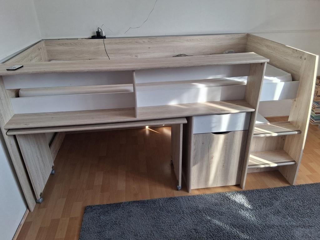 Super mooi eigenlijk nieuw bed/ halfhoogbed. Twv 399,99, Ophalen, Zo goed als nieuw