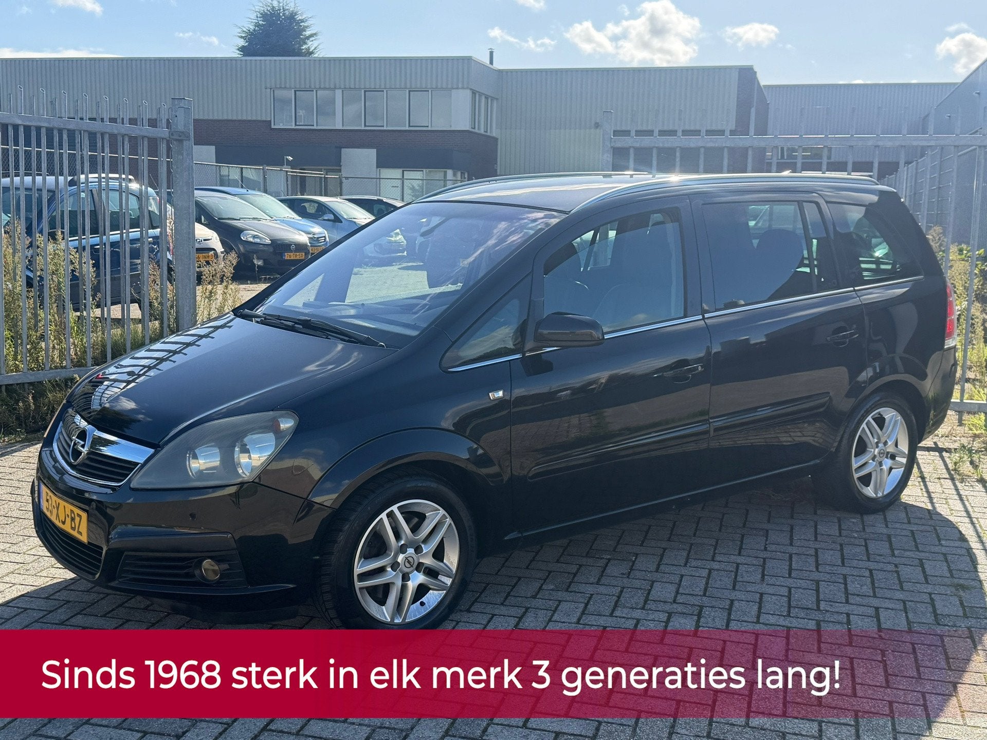 Opel Zafira 2.2 Executive VOL AUTOMAAT 7 PERSOONS! NAP l NAV, Auto's, Dealer onderhouden, Verwarmde buitenspiegels, Gebruikt, Zwart
