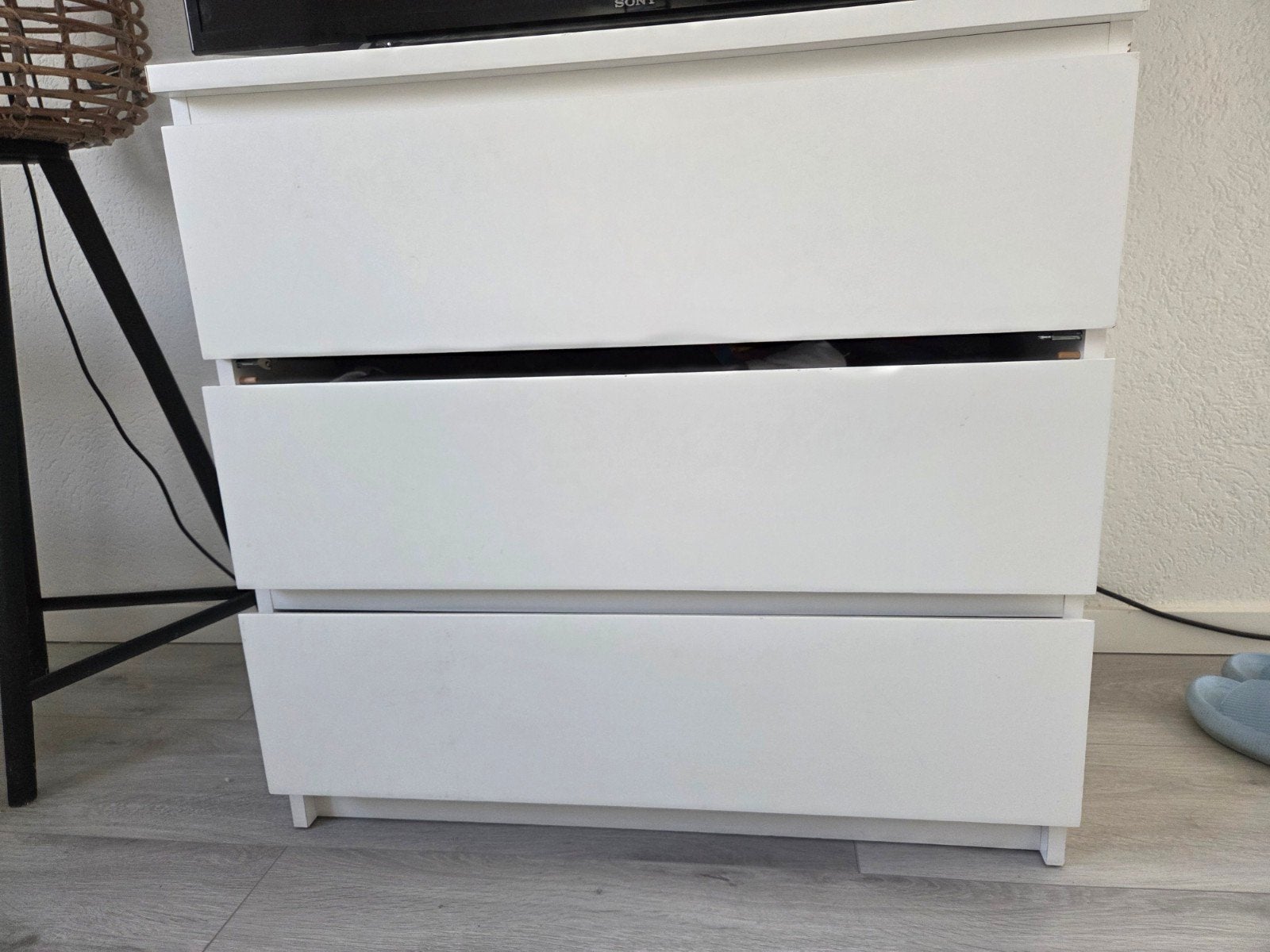Witte ladekast met 3 laden, Overige materialen, Gebruikt, 100 tot 150 cm, 3 of 4 laden