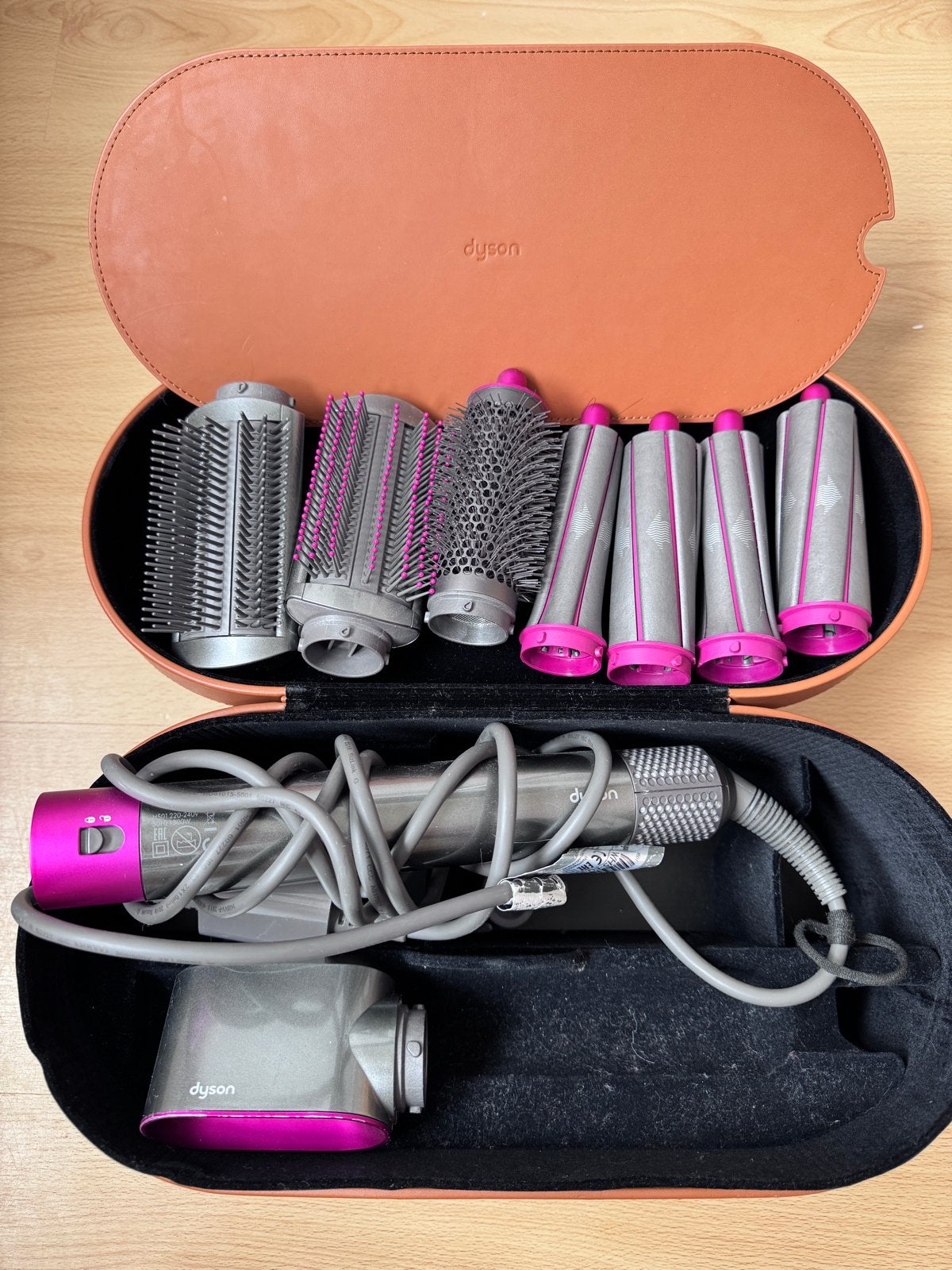 Dyson Airwrap Complete met reisetui, Ophalen, Zo goed als nieuw, Haarverzorging