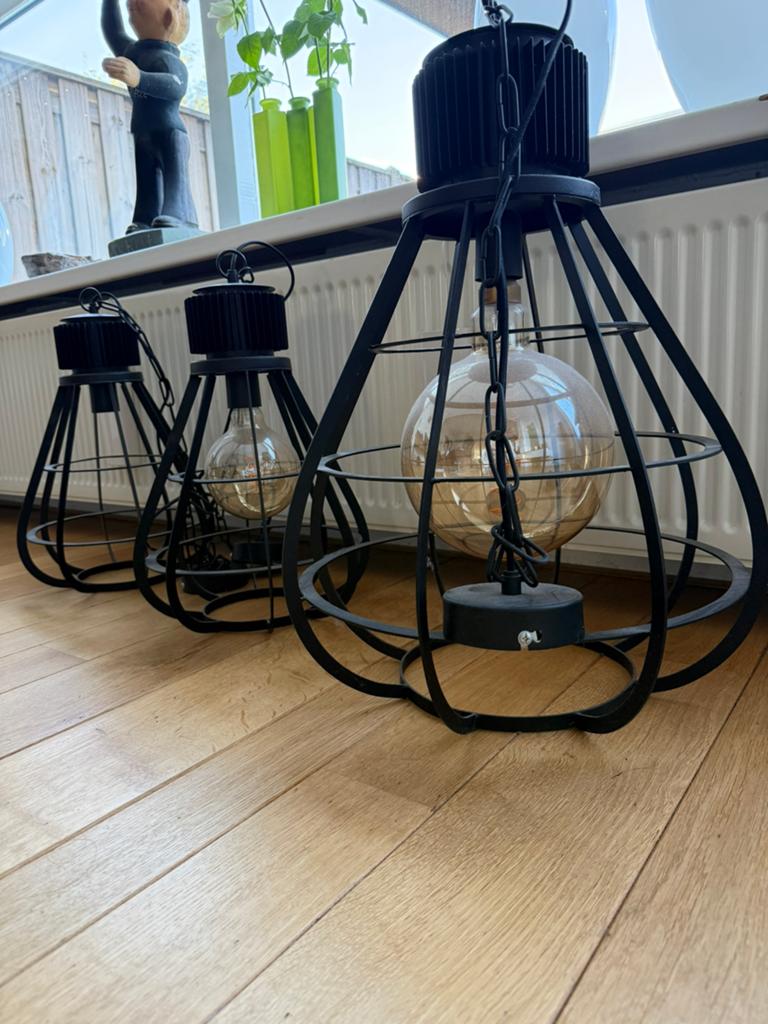Industrieel set hanglampen – set van 3 stuks, Ophalen, 50 tot 75 cm, Zo goed als nieuw, Metaal