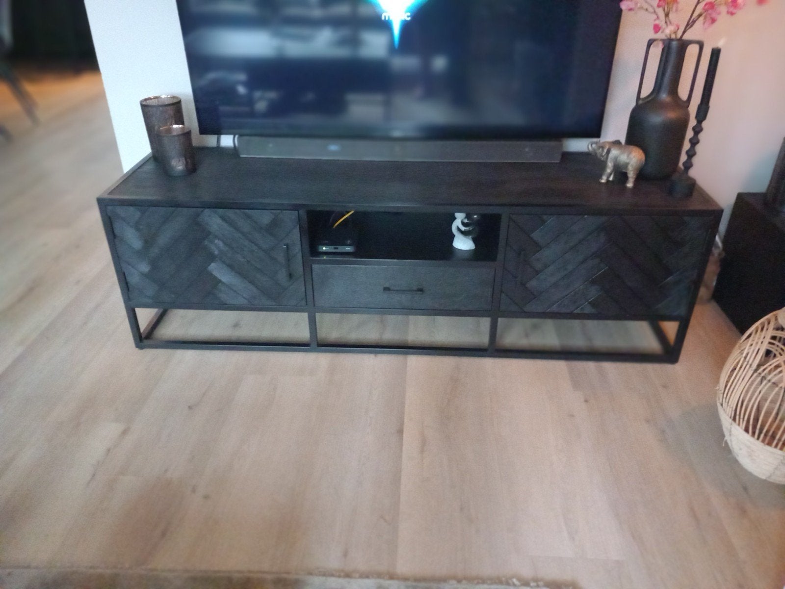 TV meubel/Salontafel  Kleur zwart, Ophalen, Gebruikt, 200 cm of meer, 150 tot 200 cm