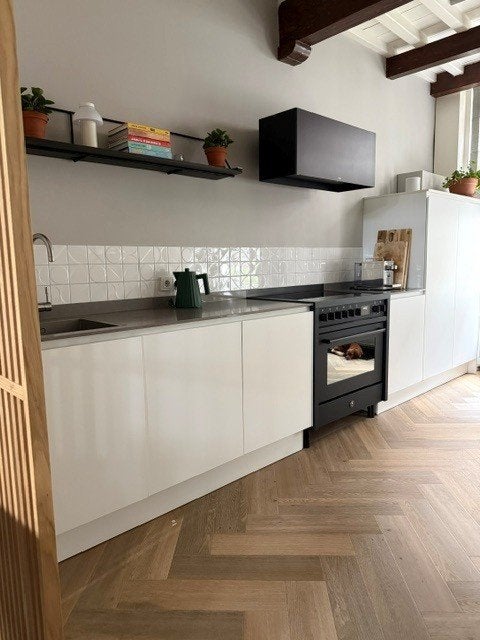 Complete keuken + Steel fornuis (inductie) + Wave afzuigkap, Ophalen, Wit, Enkelwandige keuken, Zo goed als nieuw