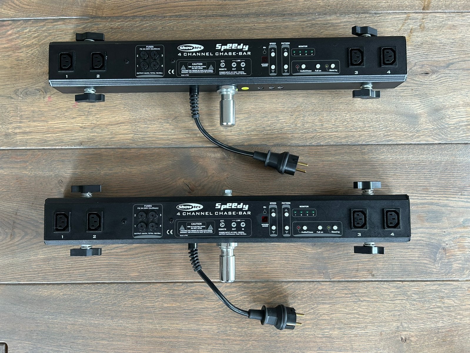Showtec Speedy 4-kanaals Chase Bar (2 stuks beschikbaar), Muziek en Instrumenten, Theaterbelichting, Ophalen of Verzenden, Nieuw