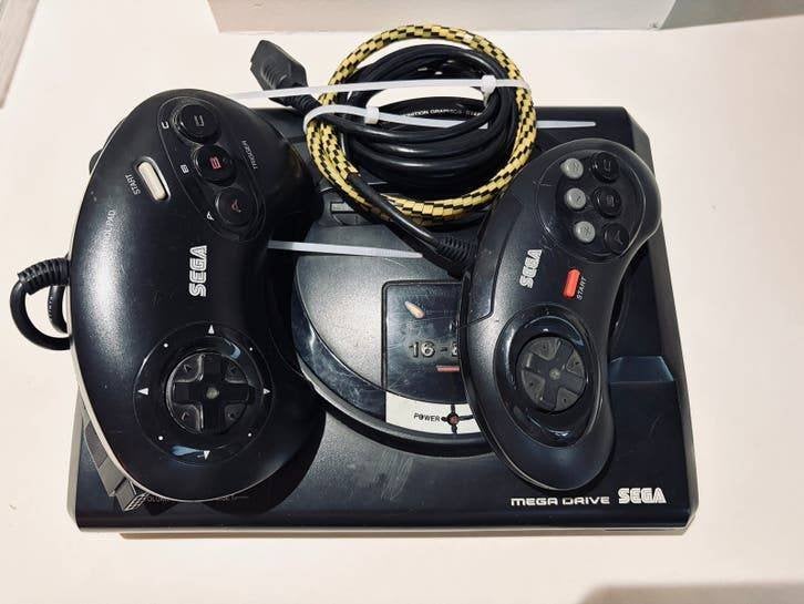 Sega Mega Drive 1 met twee originele Sega-controllers, Ophalen of Verzenden, Gebruikt, Met 2 controllers, Mega Drive