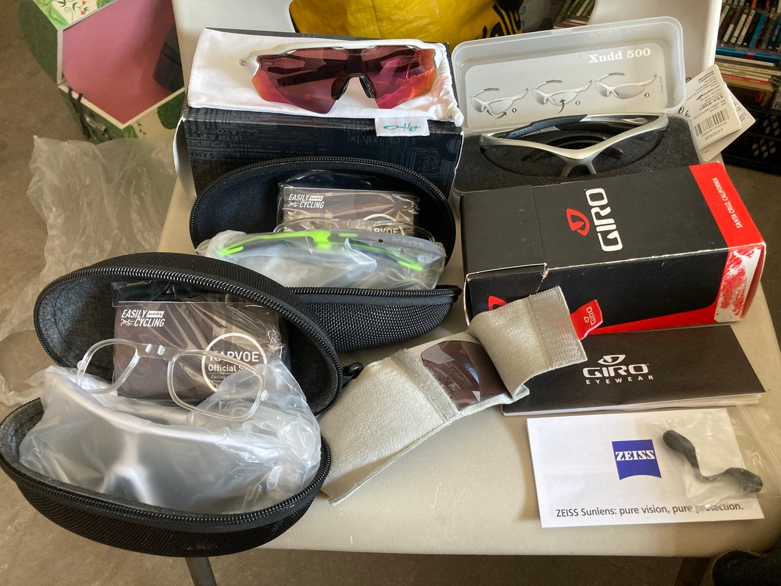 Oakley Giro en kapvoe Fietsbrillen Set, Zonnebril, Overige kleuren, Nieuw, Ophalen of Verzenden