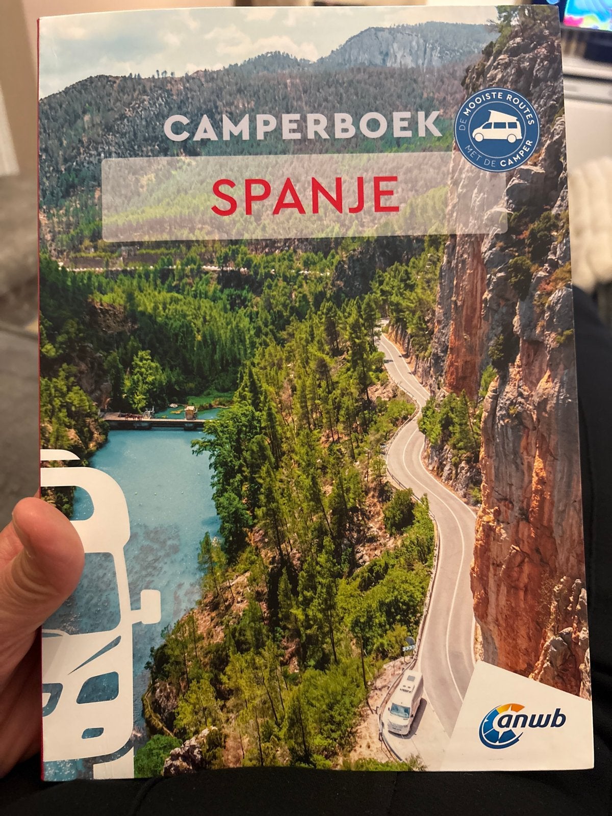 ANWB Camperboek Spanje - De mooiste routes met de camper, Europa, Ophalen of Verzenden, Zo goed als nieuw, Reisgids of -boek