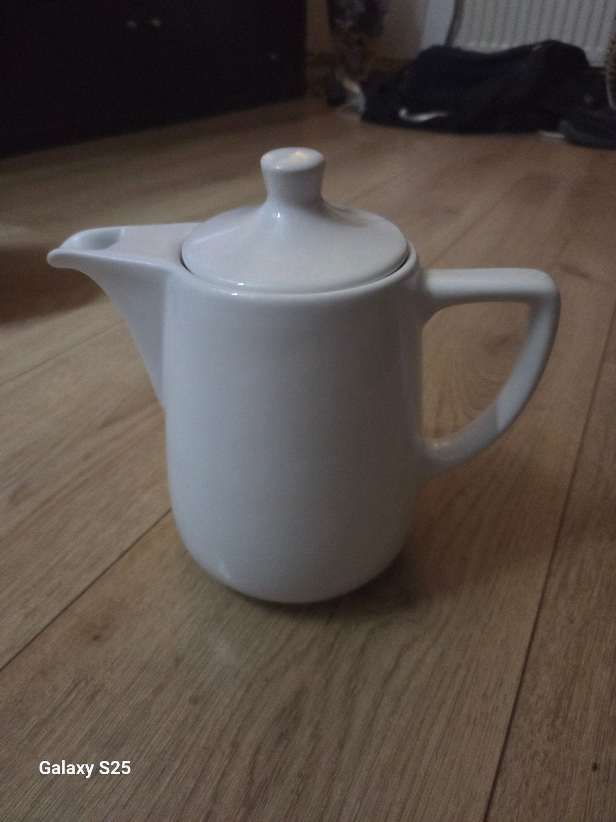 House Doctor Theepot Wit - Stijlvol en Tijdloos Design, Theepot/fluitketel, Ophalen of Verzenden, Zo goed als nieuw, Steen/keramiek