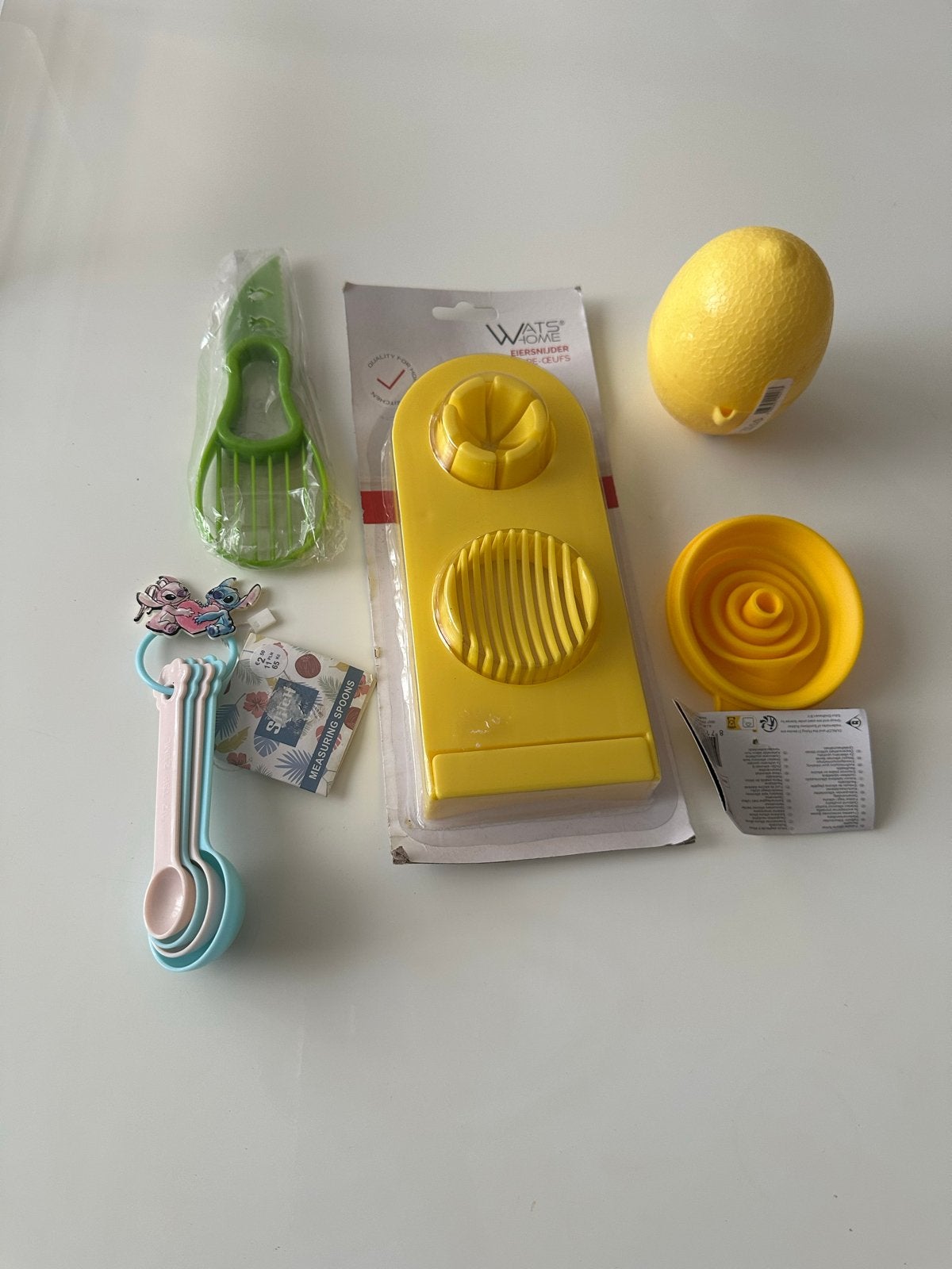 Keukenbenodigdheden: eiersnijder, citruspers, trechter, etc., Overige typen, Kunststof, Nieuw, Ophalen of Verzenden