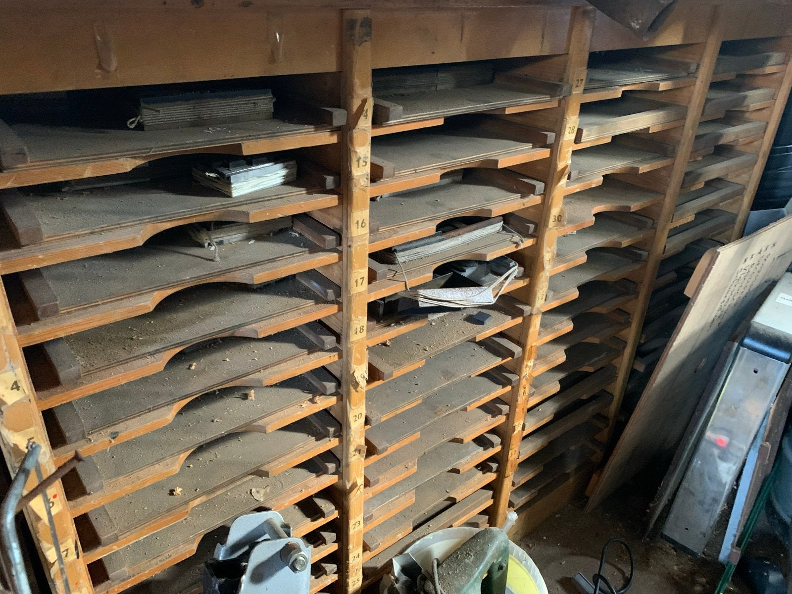 Vintage houten sorteerkast met 28 vakken, Ophalen of Verzenden