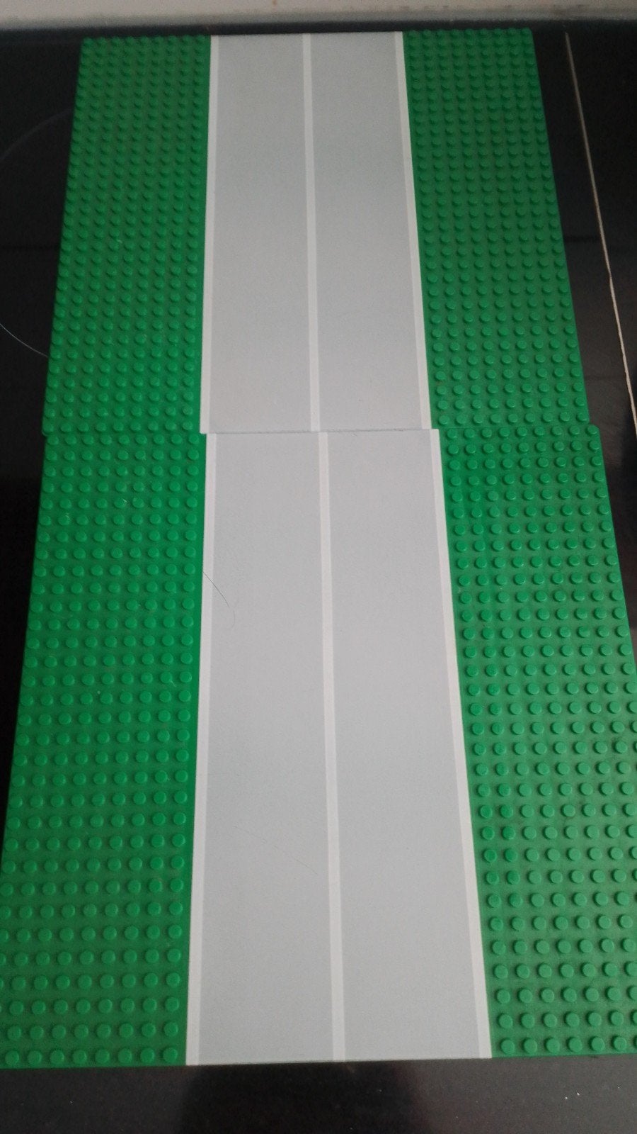 Lego wegdelen - Groene grondplaten met grijze wegen, Lego, Ophalen of Verzenden, Compleet, Grondplaat