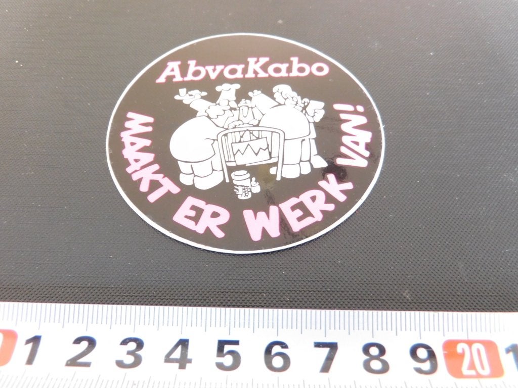 sticker abvakabo maakt er werk van - strip ziek bed arts, Ophalen, Zo goed als nieuw