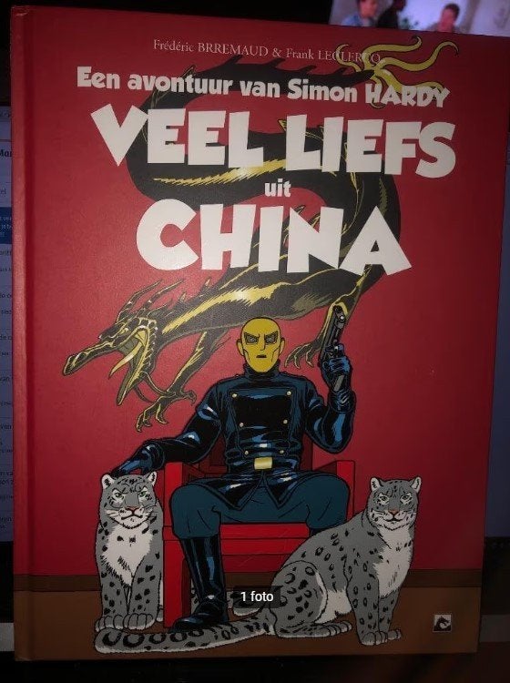 Veel liefs uit china simon hardy hardcover k5, Boeken, Eén stripboek, Ophalen of Verzenden, Zo goed als nieuw