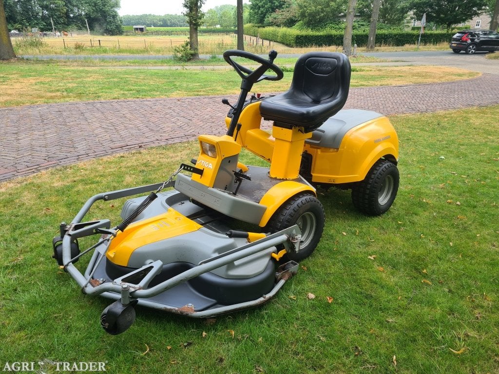 Stiga park Ranger frontmaaier 2 cilinder Honda motor., Ophalen, Gebruikt, -, Niet opgegeven
