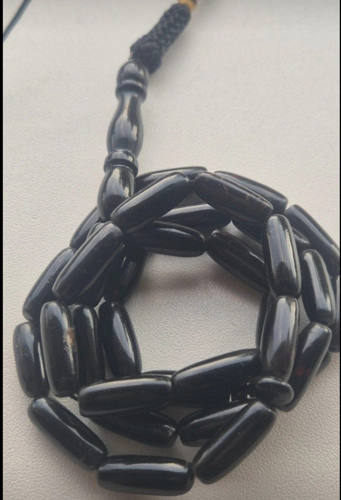 Handgemaakte Zwarte Koraal Tasbih uit de Rode Zee, Ophalen of Verzenden, Zo goed als nieuw, Zwart, Steen of Mineraal