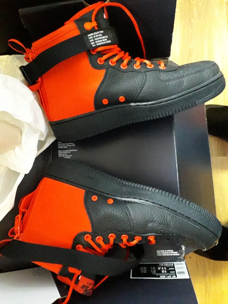 Nieuwe Nike SF Air Force 1 Mid Habanero Red Black maat 44, Zwart, Nike, Nieuw, Ophalen of Verzenden
